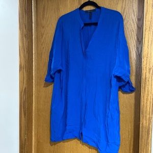 BCBG blue dress with pockets